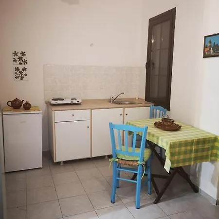 Hotel de apartamente Maria's Yellow Afissos